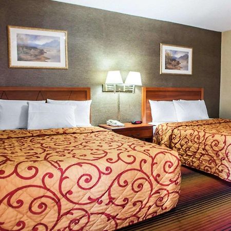 Rodeway Inn Jersey City Esterno foto
